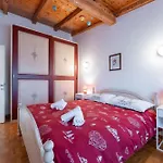 Apartman Lhousing -giardino Con Bbq E Garage *