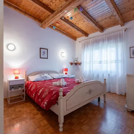 Lhousing -giardino Con Bbq E Garage * Roana